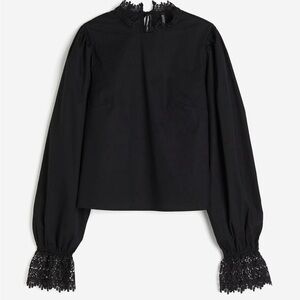 Lace-trimmed poplin top